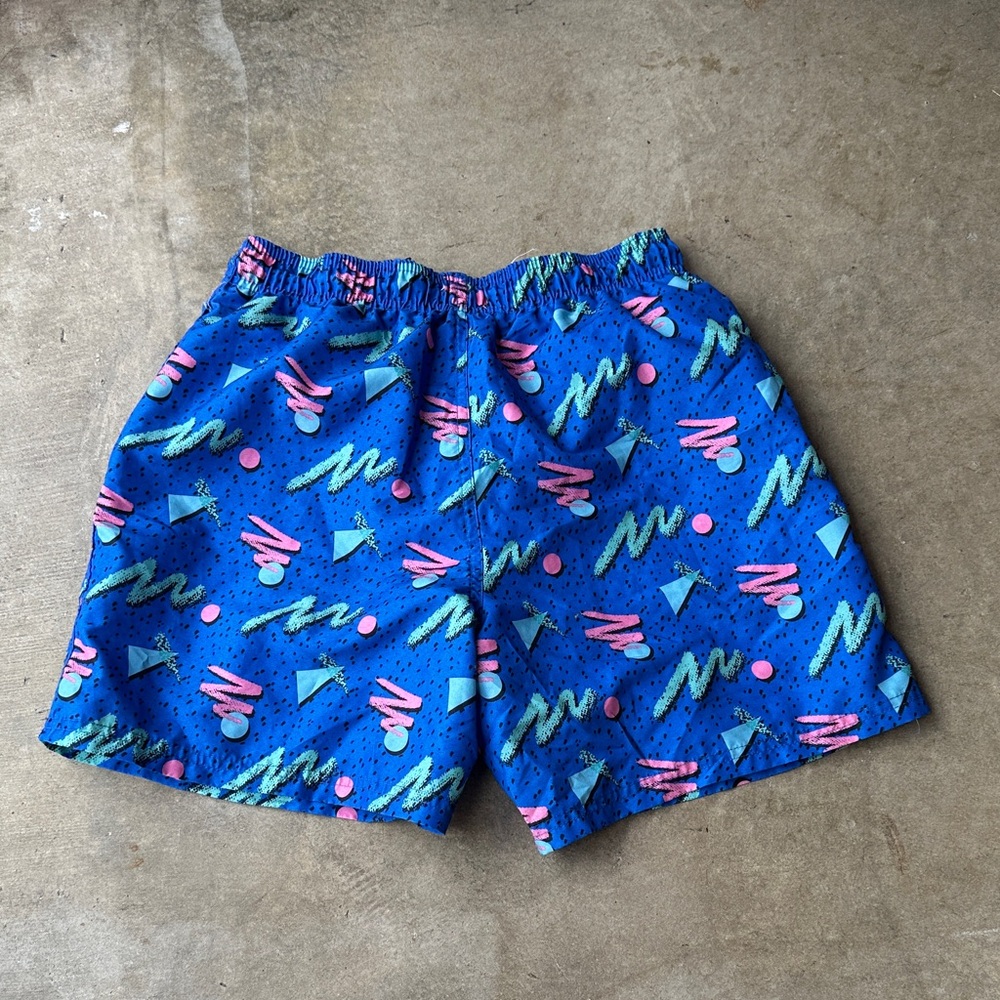 Broken Threads Colorful Geometric Patterned Shorts Size S - Picture 4 of 6